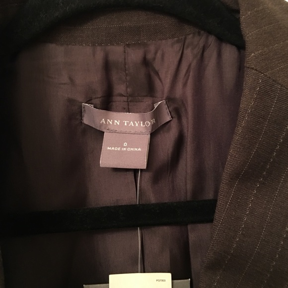 Ann Taylor - Picture 2 of 4